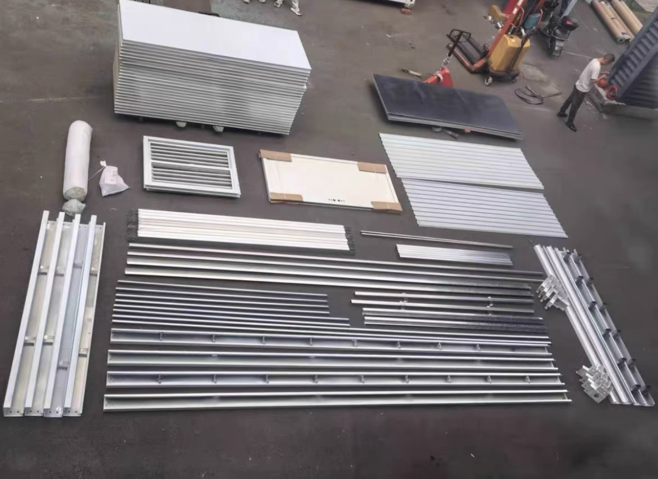 Flat Pack Container House Assembly